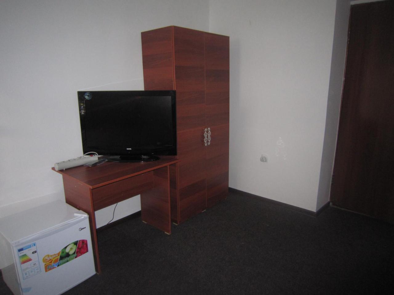 Hotel Aknur Beyneu Екстериор снимка